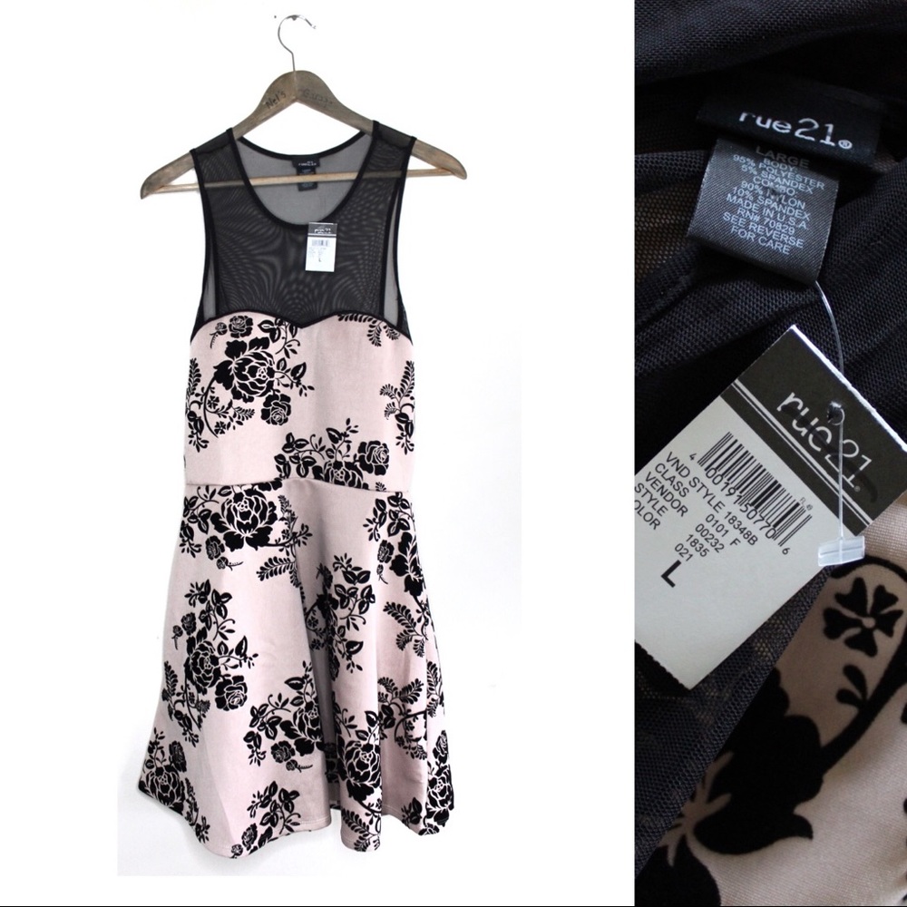 Rue 21 NWT Raised Velvet Sheer Top Sweetheart Neckline Fit and Flare Mini Dress
